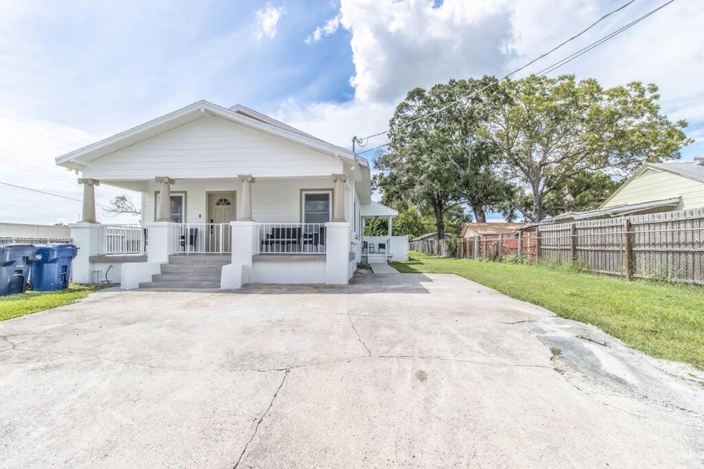 2Br Spacious House In Heart Of West Tampa Extérieur photo